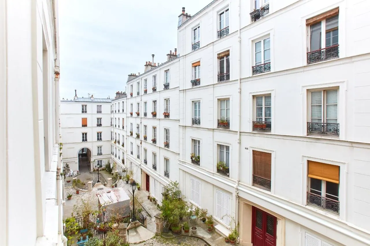 Montmartre City Apartment - Abbesses Paris 0*,  France